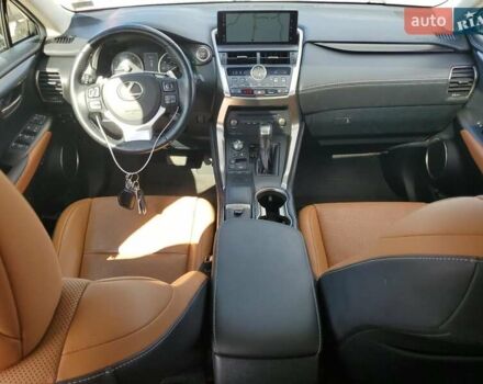 Білий Лексус НХ, об'ємом двигуна 2 л та пробігом 76 тис. км за 8700 $, фото 7 на Automoto.ua