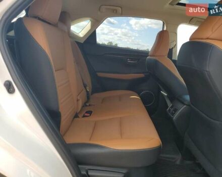 Білий Лексус НХ, об'ємом двигуна 2 л та пробігом 76 тис. км за 8700 $, фото 10 на Automoto.ua