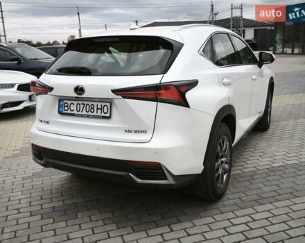 Білий Лексус НХ, об'ємом двигуна 1.99 л та пробігом 154 тис. км за 27601 $, фото 6 на Automoto.ua