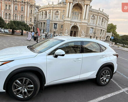 Белый Лексус НХ, объемом двигателя 1.99 л и пробегом 66 тыс. км за 32000 $, фото 1 на Automoto.ua