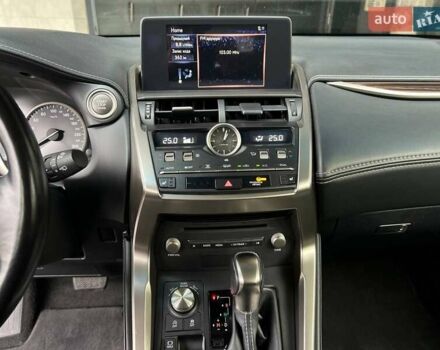 Белый Лексус НХ, объемом двигателя 2 л и пробегом 67 тыс. км за 28900 $, фото 19 на Automoto.ua