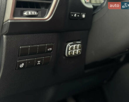 Белый Лексус НХ, объемом двигателя 2 л и пробегом 111 тыс. км за 29900 $, фото 15 на Automoto.ua