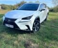 Білий Лексус НХ, об'ємом двигуна 2 л та пробігом 68 тис. км за 24000 $, фото 1 на Automoto.ua