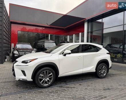 Білий Лексус НХ, об'ємом двигуна 1.99 л та пробігом 66 тис. км за 32900 $, фото 3 на Automoto.ua