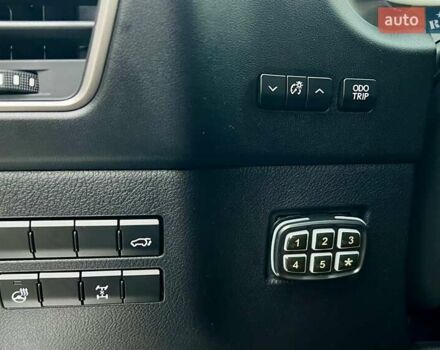 Белый Лексус НХ, объемом двигателя 1.99 л и пробегом 63 тыс. км за 30900 $, фото 73 на Automoto.ua