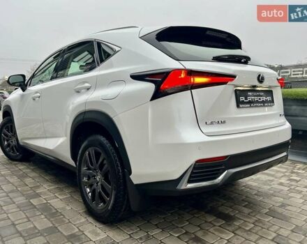 Белый Лексус НХ, объемом двигателя 1.99 л и пробегом 63 тыс. км за 30900 $, фото 74 на Automoto.ua