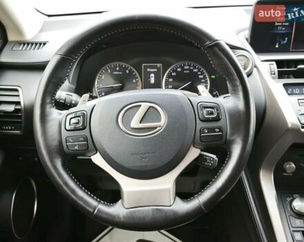 Білий Лексус НХ, об'ємом двигуна 1.99 л та пробігом 154 тис. км за 27601 $, фото 12 на Automoto.ua