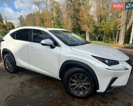 Белый Лексус НХ, объемом двигателя 2 л и пробегом 233 тыс. км за 22000 $, фото 5 на Automoto.ua