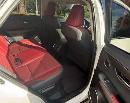 Белый Лексус НХ, объемом двигателя 2 л и пробегом 233 тыс. км за 22000 $, фото 16 на Automoto.ua