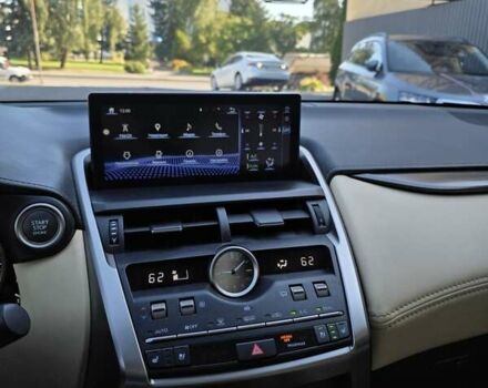 Білий Лексус НХ, об'ємом двигуна 2 л та пробігом 85 тис. км за 22900 $, фото 31 на Automoto.ua