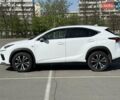 Белый Лексус НХ, объемом двигателя 2 л и пробегом 40 тыс. км за 31999 $, фото 2 на Automoto.ua