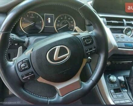 Білий Лексус НХ, об'ємом двигуна 2 л та пробігом 79 тис. км за 32500 $, фото 6 на Automoto.ua