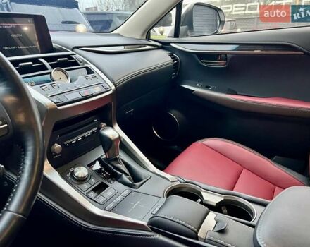 Белый Лексус НХ, объемом двигателя 1.99 л и пробегом 63 тыс. км за 30900 $, фото 19 на Automoto.ua