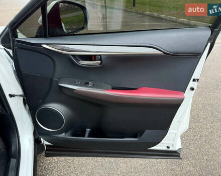 Білий Лексус НХ, об'ємом двигуна 1.99 л та пробігом 186 тис. км за 28300 $, фото 18 на Automoto.ua