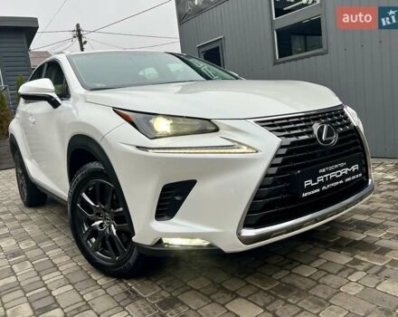 Белый Лексус НХ, объемом двигателя 1.99 л и пробегом 63 тыс. км за 30900 $, фото 97 на Automoto.ua