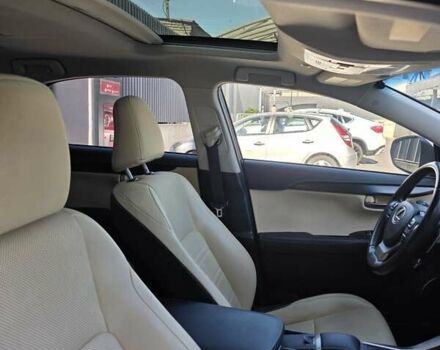 Білий Лексус НХ, об'ємом двигуна 2 л та пробігом 85 тис. км за 22900 $, фото 32 на Automoto.ua