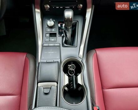 Белый Лексус НХ, объемом двигателя 1.99 л и пробегом 63 тыс. км за 30900 $, фото 65 на Automoto.ua