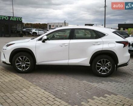Білий Лексус НХ, об'ємом двигуна 1.99 л та пробігом 154 тис. км за 27601 $, фото 3 на Automoto.ua