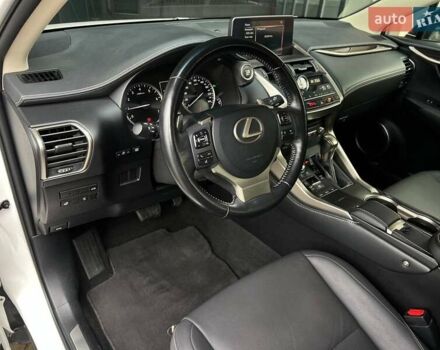 Белый Лексус НХ, объемом двигателя 2 л и пробегом 67 тыс. км за 28900 $, фото 11 на Automoto.ua