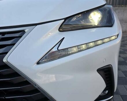 Білий Лексус НХ, об'ємом двигуна 2 л та пробігом 85 тис. км за 22900 $, фото 11 на Automoto.ua