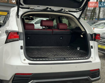 Белый Лексус НХ, объемом двигателя 2 л и пробегом 111 тыс. км за 29900 $, фото 18 на Automoto.ua