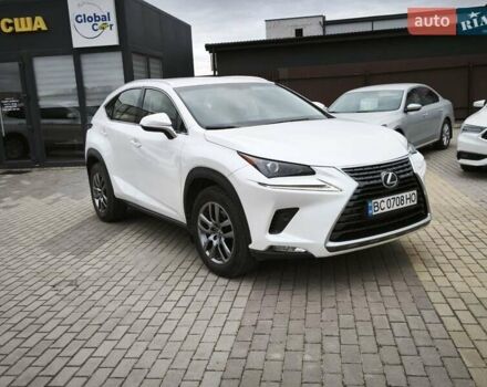 Білий Лексус НХ, об'ємом двигуна 1.99 л та пробігом 154 тис. км за 27601 $, фото 8 на Automoto.ua