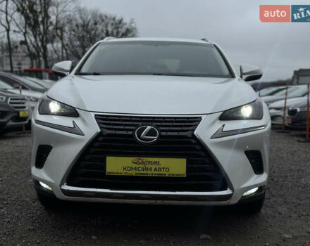 Белый Лексус НХ, объемом двигателя 2 л и пробегом 111 тыс. км за 29900 $, фото 5 на Automoto.ua