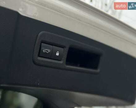 Белый Лексус НХ, объемом двигателя 2 л и пробегом 111 тыс. км за 29900 $, фото 20 на Automoto.ua