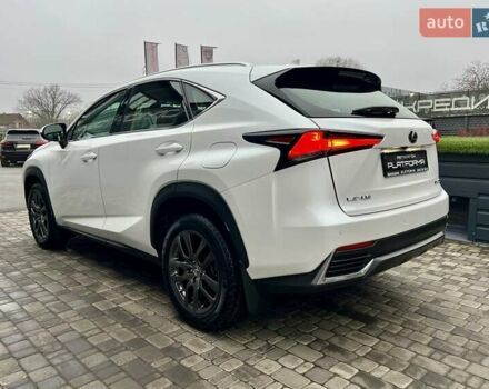 Белый Лексус НХ, объемом двигателя 1.99 л и пробегом 63 тыс. км за 30900 $, фото 6 на Automoto.ua