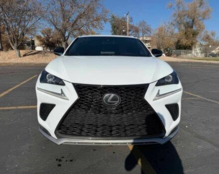 Білий Лексус НХ, об'ємом двигуна 2 л та пробігом 31 тис. км за 13900 $, фото 1 на Automoto.ua