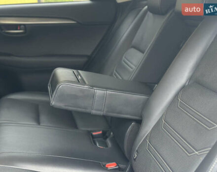 Білий Лексус НХ, об'ємом двигуна 2.5 л та пробігом 58 тис. км за 38900 $, фото 25 на Automoto.ua