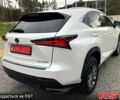 Белый Лексус НХ, объемом двигателя 2 л и пробегом 70 тыс. км за 28500 $, фото 3 на Automoto.ua