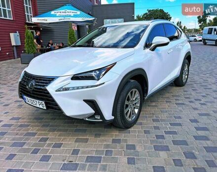 Білий Лексус НХ, об'ємом двигуна 2 л та пробігом 73 тис. км за 27000 $, фото 4 на Automoto.ua