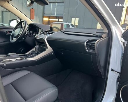 Білий Лексус НХ, об'ємом двигуна 2 л та пробігом 97 тис. км за 31250 $, фото 36 на Automoto.ua