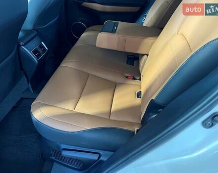Білий Лексус НХ, об'ємом двигуна 2 л та пробігом 73 тис. км за 27000 $, фото 14 на Automoto.ua