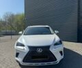 Білий Лексус НХ, об'ємом двигуна 1.99 л та пробігом 72 тис. км за 34000 $, фото 4 на Automoto.ua