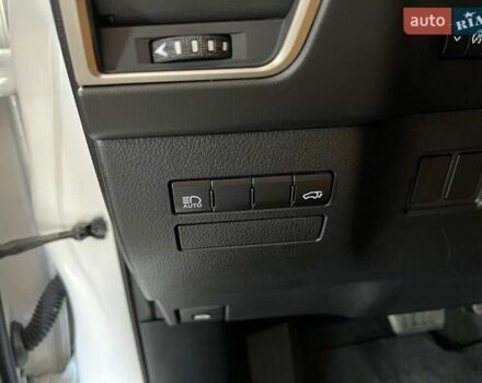 Білий Лексус НХ, об'ємом двигуна 2 л та пробігом 73 тис. км за 27000 $, фото 10 на Automoto.ua