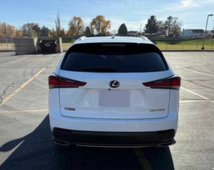 Білий Лексус НХ, об'ємом двигуна 2 л та пробігом 31 тис. км за 13900 $, фото 6 на Automoto.ua