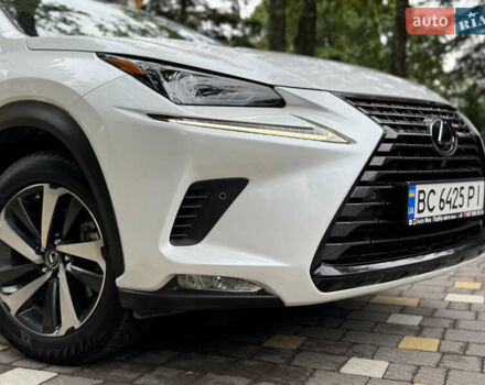Лексус НХ 2019 в Трускавце на Automoto.ua Белый Лексус НХ, объемом двигателя 2 л и пробегом 33 тыс. км за 28950 $, фото 87 на Automoto.ua