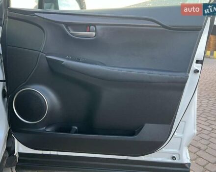 Белый Лексус НХ, объемом двигателя 2 л и пробегом 97 тыс. км за 31690 $, фото 35 на Automoto.ua