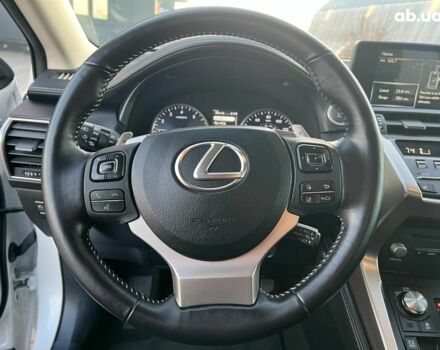 Білий Лексус НХ, об'ємом двигуна 2 л та пробігом 97 тис. км за 31250 $, фото 18 на Automoto.ua