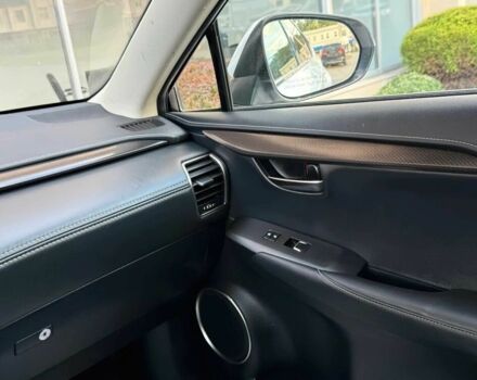 Белый Лексус НХ, объемом двигателя 2.5 л и пробегом 45 тыс. км за 17000 $, фото 6 на Automoto.ua