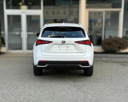 Белый Лексус НХ, объемом двигателя 2.5 л и пробегом 45 тыс. км за 17000 $, фото 4 на Automoto.ua