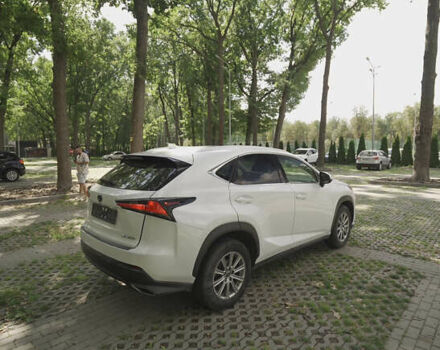 Белый Лексус НХ, объемом двигателя 2 л и пробегом 65 тыс. км за 32000 $, фото 7 на Automoto.ua