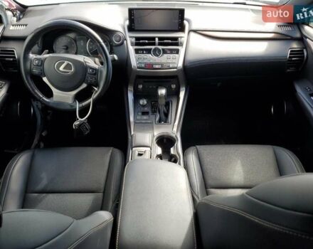 Лексус НХ 2019 у Львові на Automoto.ua Білий Лексус НХ, об'ємом двигуна 2 л та пробігом 54 тис. км за 10000 $, фото 7 на Automoto.ua
