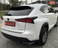 Білий Лексус НХ, об'ємом двигуна 2 л та пробігом 75 тис. км за 27000 $, фото 3 на Automoto.ua
