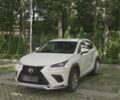 Білий Лексус НХ, об'ємом двигуна 2 л та пробігом 65 тис. км за 27900 $, фото 1 на Automoto.ua