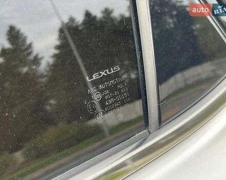 Білий Лексус НХ, об'ємом двигуна 2 л та пробігом 75 тис. км за 27000 $, фото 22 на Automoto.ua