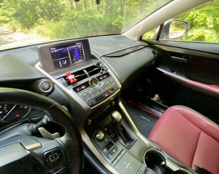 Білий Лексус НХ, об'ємом двигуна 2 л та пробігом 70 тис. км за 25900 $, фото 6 на Automoto.ua