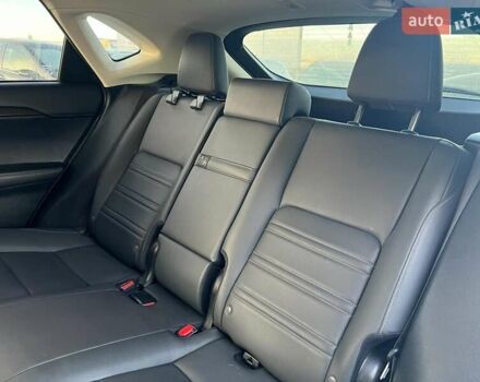 Белый Лексус НХ, объемом двигателя 2 л и пробегом 97 тыс. км за 31690 $, фото 27 на Automoto.ua